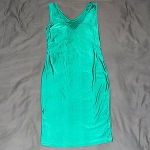 Green sleeveless dress